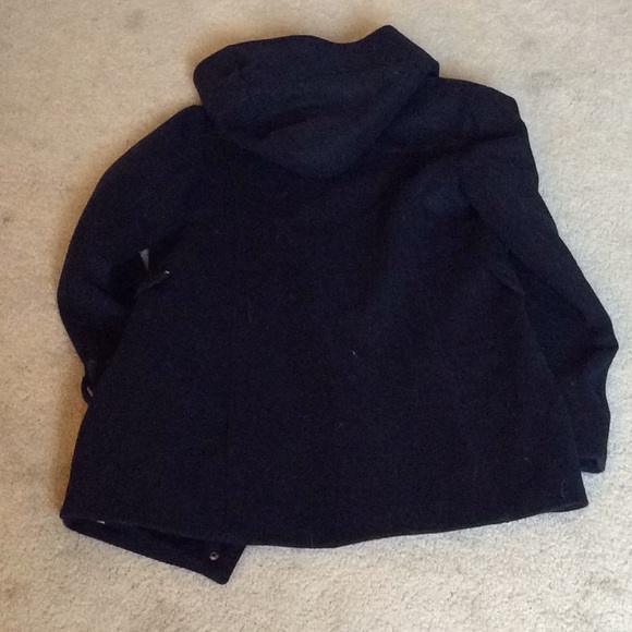 Beautiful Hooded toggle coat - Picture 6 of 6